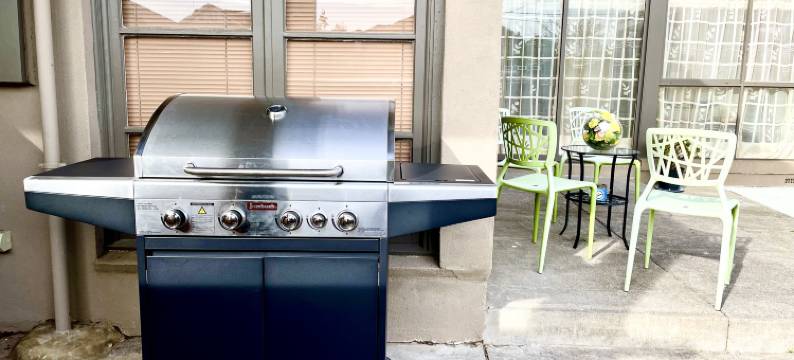 Four Season Home图片