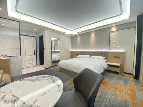 雅尼斯金马酒店