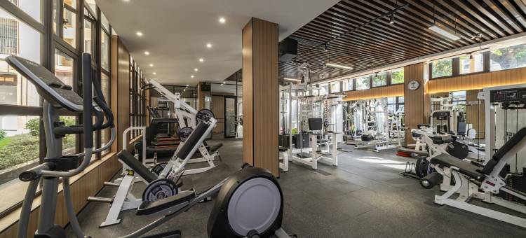 吴川华和国际酒店图片