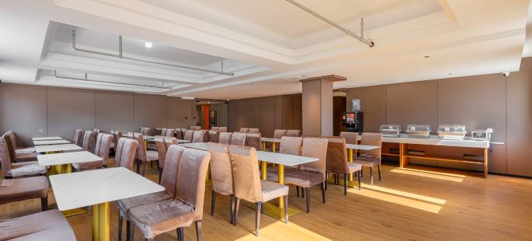 轻雅影音酒店(威海山东大学火炬八街店)图片