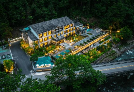 川上语森林秘境度假酒店（梵净山店）外景图