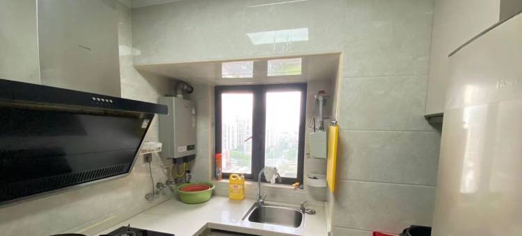 深圳揽海听风轻奢服务酒店公寓(万科广场吉祥地铁站店)图片