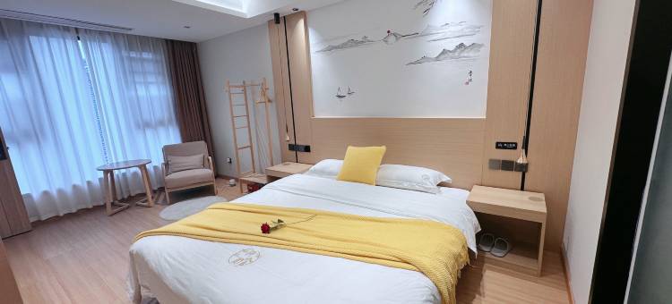 花筑·隐栖智能民宿(十字街洛邑古城地铁站店)图片