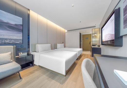 Atour Hotel Beijing Tiantan East Gate Longtan Park Hotel Overview