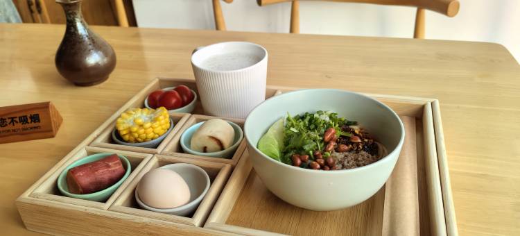 黔宿•融卓│ChiNese•AestHeticS星空酒店(贵阳北站梦想城店)图片