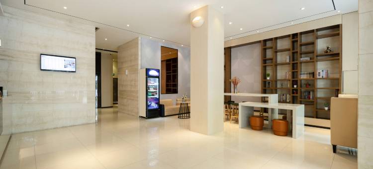 柏曼酒店(玉林高铁站南兴广场店)图片