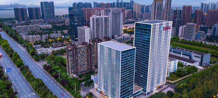 柏瑞·BR影院酒店(建设二路地铁站武商城市奥莱店)图片