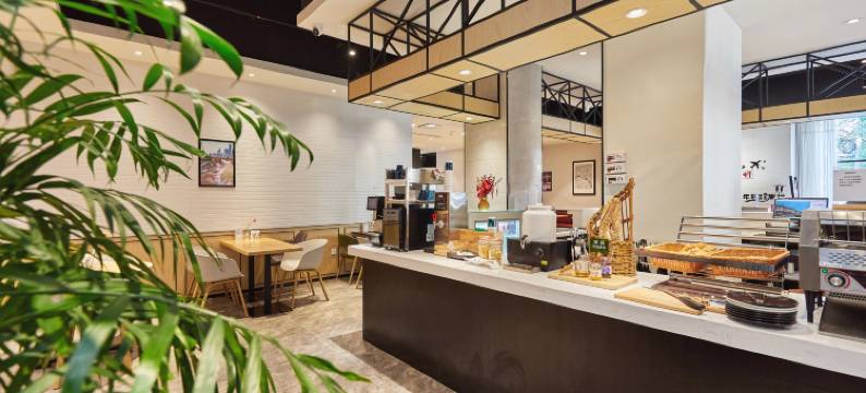 艺龙瑞云酒店(南京新街口德基广场店)图片