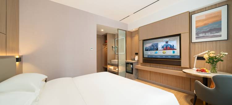 芸岸国际酒店(东莞虎门高铁站店)图片