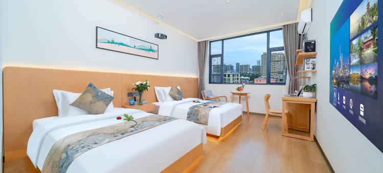 久悦海景全智能酒店(大理站洱海公园店)图片