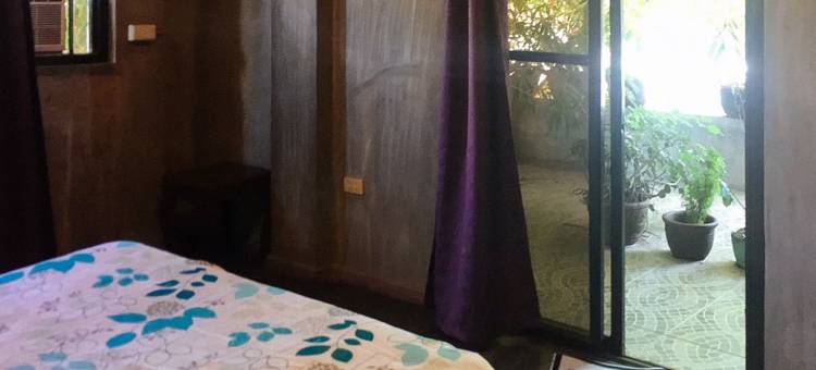 RedDoorz Hostel @ Madrias Pension House Isabela图片