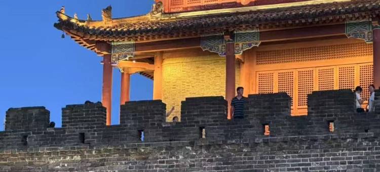 襄阳白宫一号空中花园酒店(人民广场天元四季城店)图片