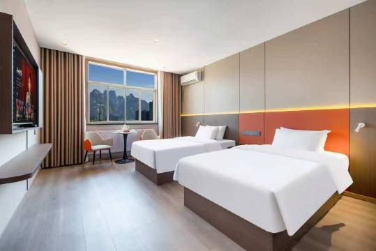 雲都商务酒店(华山北站店)