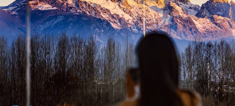 心悦·Mid villa观雪山|山野诧寂风设计师民宿(古城大水车店)图片