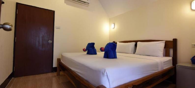 弗佛双棕榈小屋酒店(Phi Phi Twin Palms Bungalow)图片