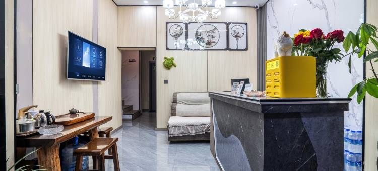 豪都影视酒店(珥季路地铁站店)图片
