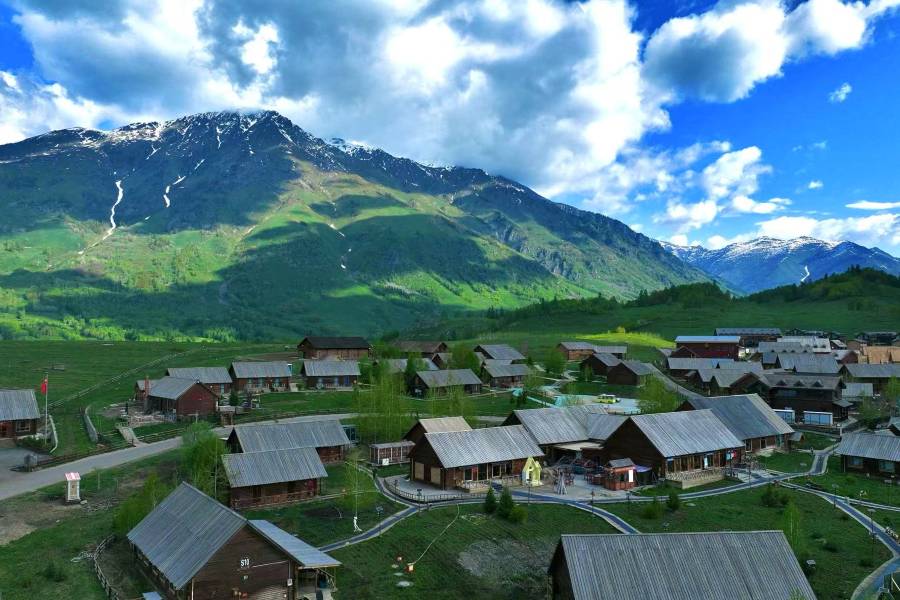 深山見·御嶺庭院｜不晚·270°雪山觀景度假民宿(禾木風景區店)