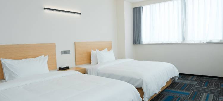 前京观海酒店(金山城市沙滩金山卫火车站店)图片