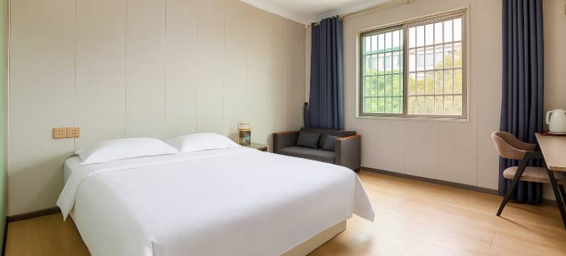 盛泰天缘电竞酒店(九江火车站店)图片