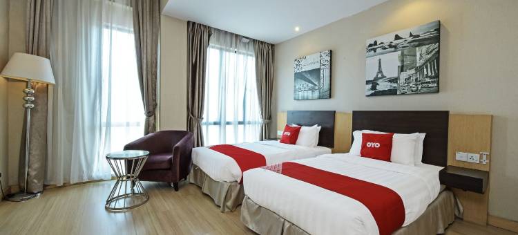 联排别墅 Oak Melaka 近 Dataran Pahlawan 前理想酒店(Townhouse Oak Melaka Near Dataran Pahlawan Formerly Ideals Hotel)图片