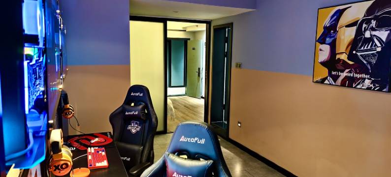 TK·星游电竞民宿(玉林金城中心十字街店)图片