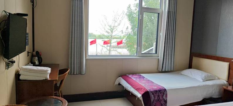 微山望湖宾馆图片