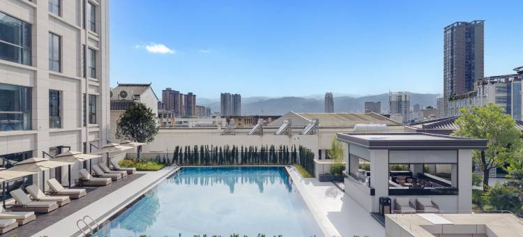 弥勒宝丽温泉酒店(湖泉生态园锦绣花街店)图片