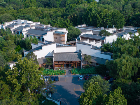 济南花间府·舜庐(千佛山泉城公园地铁站店)