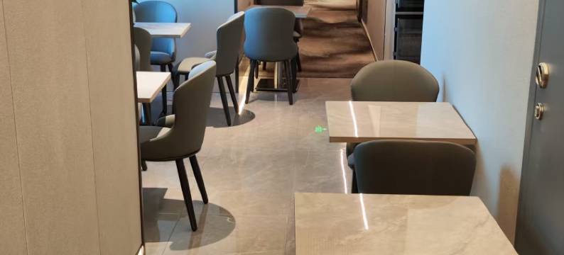 璞晶唯庭酒店(上海静安寺武宁路地铁站店)图片