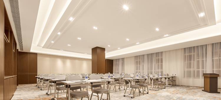 开元名庭酒店(银川兰傒谷商务广场店)图片