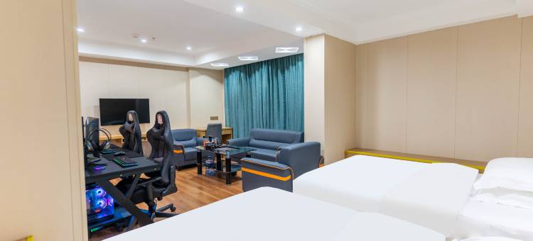 摩戏电竞酒店(揭西五经富店)图片