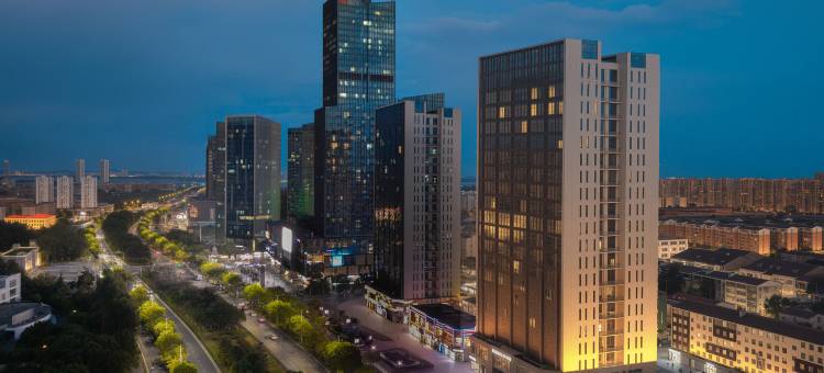 丽呈铂锐酒店(南昌江西科技学院太子殿地铁站店)图片