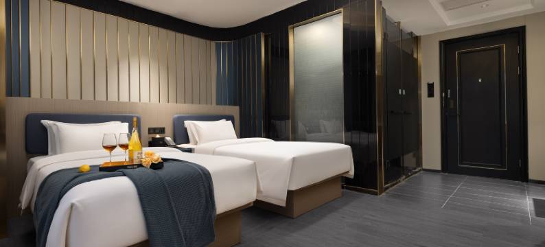 欢洋电竞酒店(长沙省博物馆湘雅医院地铁站店)图片