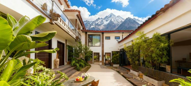 八臻·Lijiang Travel·禅茶围炉美学民宿(丽江古城木府店)图片