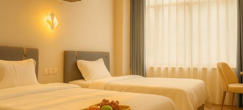 西岸·雅颂酒店(天津五大道西康路地铁站店)图片