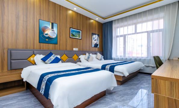 江畔云朵商务酒店(黑龙江公园店)