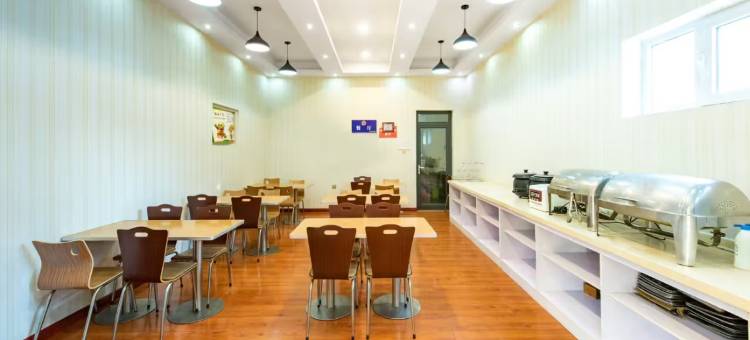 利豪酒店(天津河东万达广场成林道地铁站店)图片