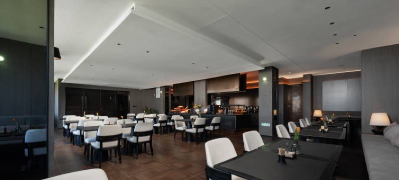 惠州水东街滨江东路亚朵酒店图片