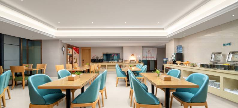 维也纳酒店(安顺黄果树大街大润发店)图片