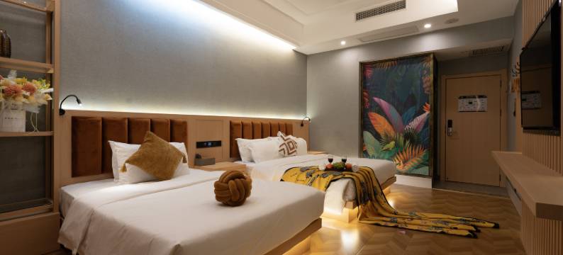 山禾里酒店(昭通威信环城西路店)图片