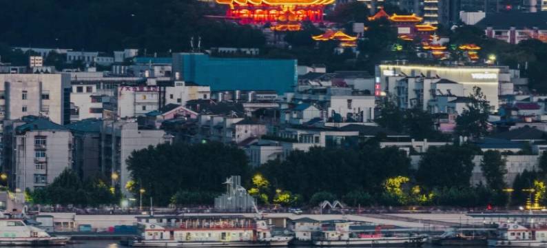 Elong R.YUN 艺龙瑞云酒店(武汉大智路地铁站江汉路步行街店)图片