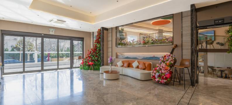 美豪R▪ROYALSS酒店(青岛栈桥火车站店)图片