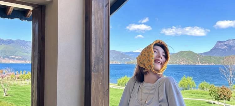 阅时·泸沽湖在川首席全湖胜景设计师度假酒店(摩梭女神全景店)图片