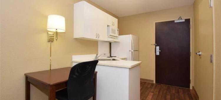 伊利诺伊芝加哥莱尔镇6号汽车旅馆套房(Motel 6 Suites Chicago Lisle IL)图片