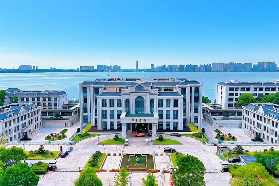 九江半島賓館(八里湖店)