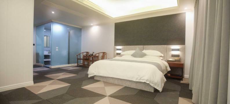 威信白云酒店(扎西会议会址威信汽车客运站店)图片