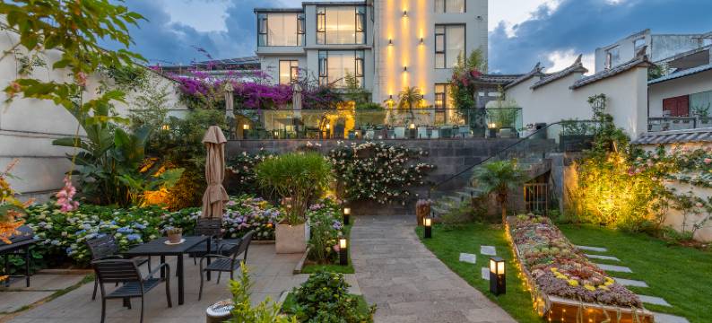 大理浣纱月·花园美宿(古城南门店)图片