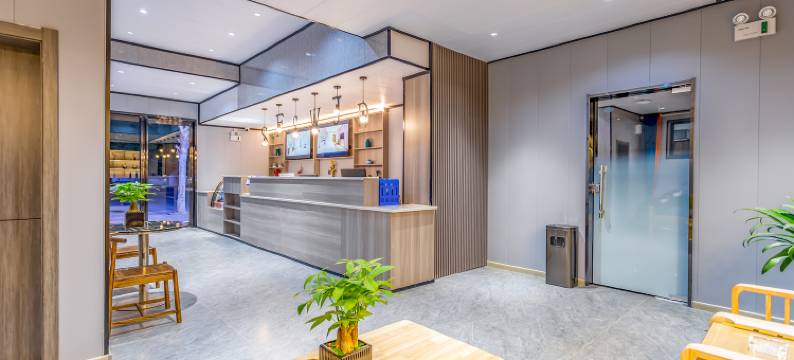 山峰商务酒店(郑州市第二十中学店)图片