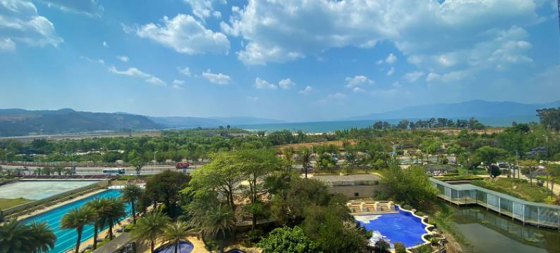 澄江抚仙湖澜海度假民宿(月亮湾湿地公园店)图片