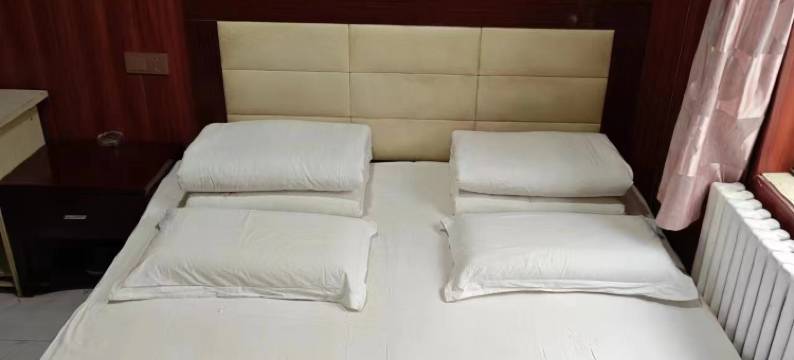 鸿然宾馆(榆林高铁站店)图片